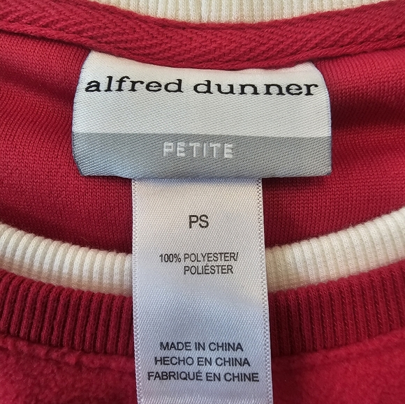 Alfred Dunner Red Embroidered Fleece Sweatshirt Petite Small PS - Picture 4 of 8